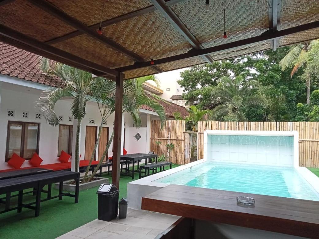 Indonesia Backpacker Hostels Kuta  Dış mekan fotoğraf