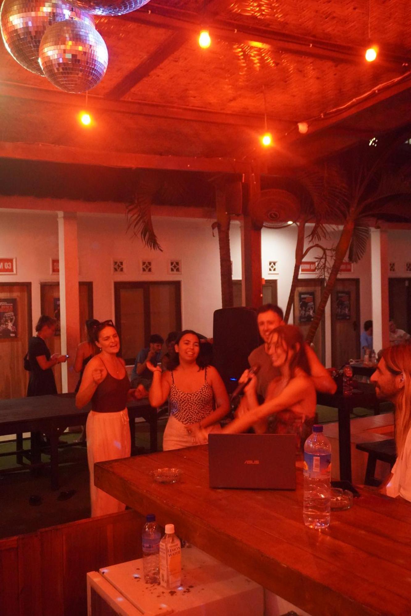 Indonesia Backpacker Hostels Kuta  Dış mekan fotoğraf